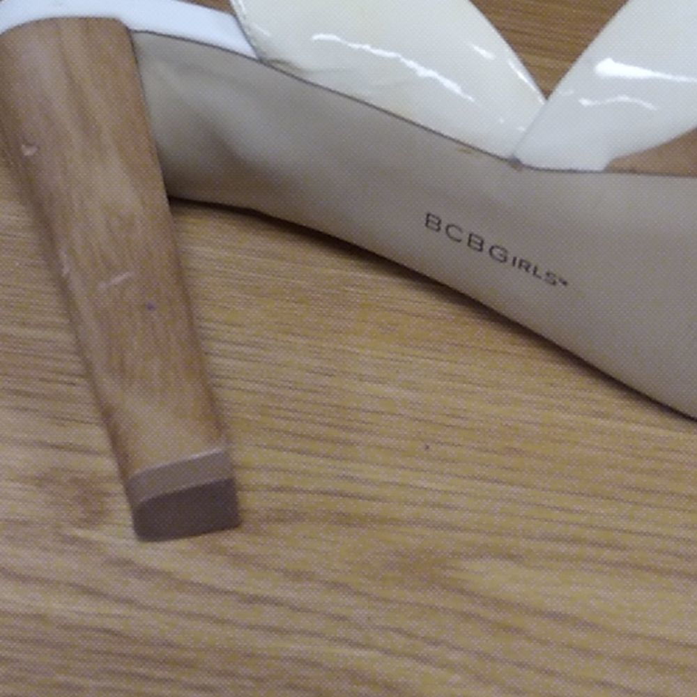 BCBGIRL SIZE 8.5 High Heel Shoes Cream color wood grain heels - Picture 10 of 10